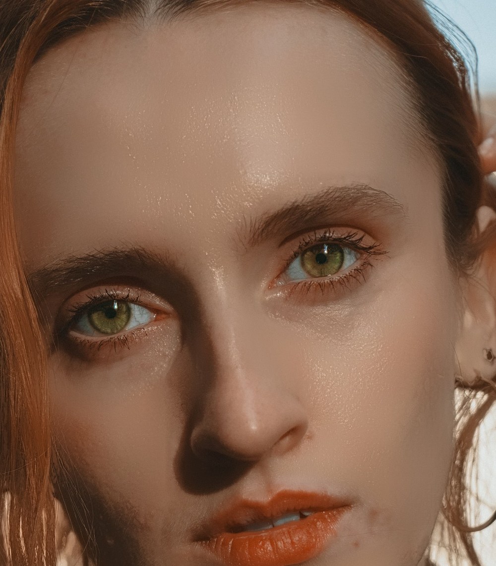 A portrait retouched with Ilo Retouch